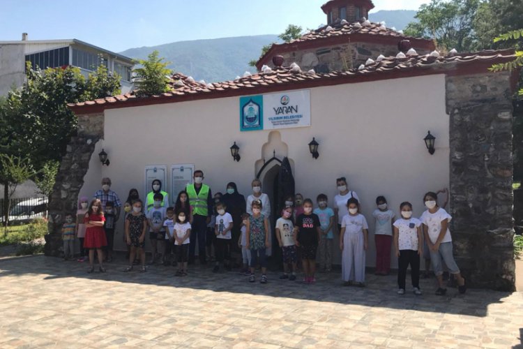 Bursa Yıldırım'da çocuklara masal dinletisi