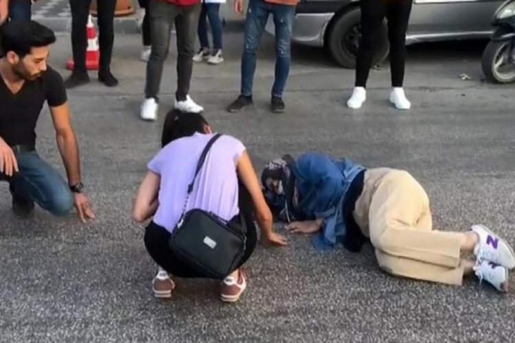Yolun karşısına geçmeye çalışan kadın canından oluyordu