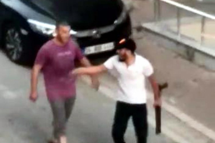 Pompalı tüfekle sağa sola ateş etti