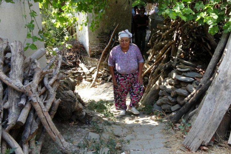Oğlunu evlendirebilmek için biriktirdiği altınları çalındı