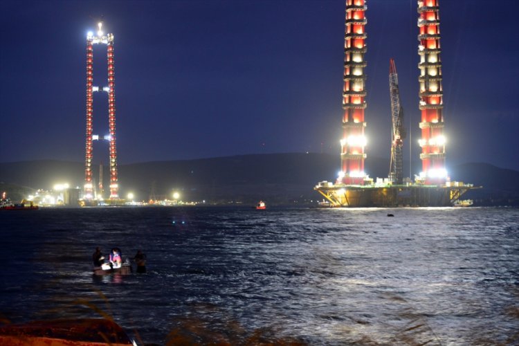 ''Simgelerin köprüsü''nde kuzey yönlü geçici çalışma halatı montajı başladı