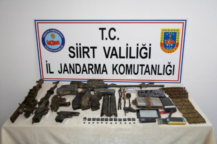 Etkisiz hale getirilen 5 PKK'lının silah ve mühimmatı ele geçirildi