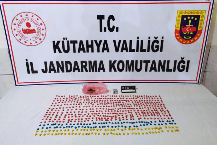 Kütahya'da 658 uyuşturucu hap ele geçirildi: 3 gözaltı