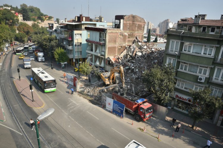 Bursa için tarihi yıkımlar tam gaz devam ediyor!