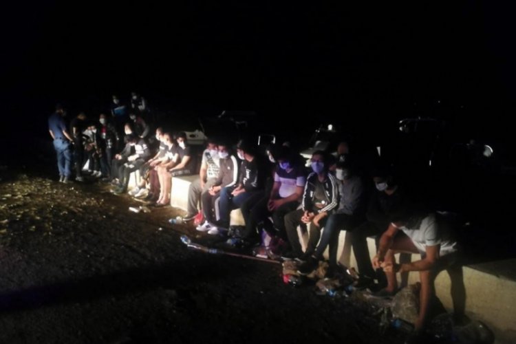 Suriye'den Kıbrıs'a botla geçmek isteyen mülteciler yakalandı