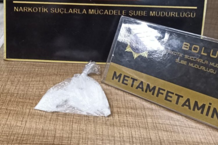 Pet şişe içinde uyuşturucu ile yakalandı