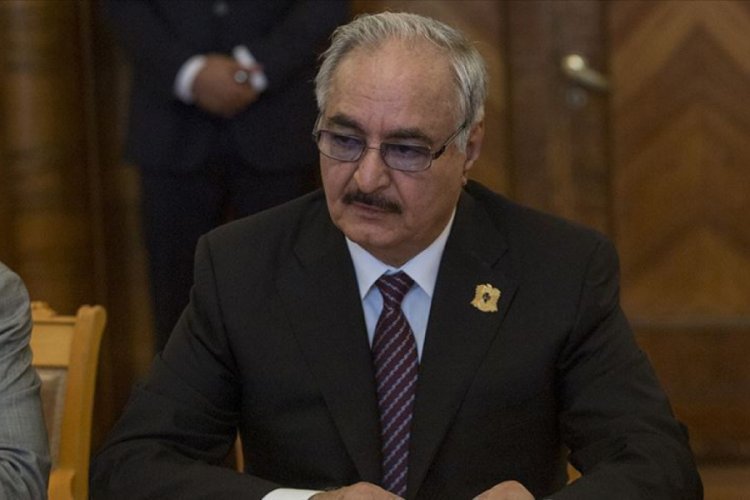 Hafter petrole uyguladığı blokajı kaldırdığını duyurdu