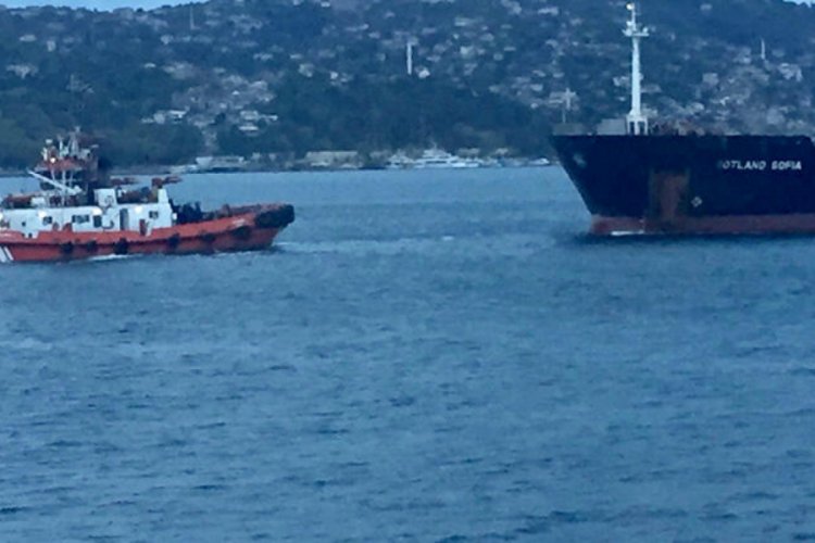 Boğaz yine tehlike atlattı