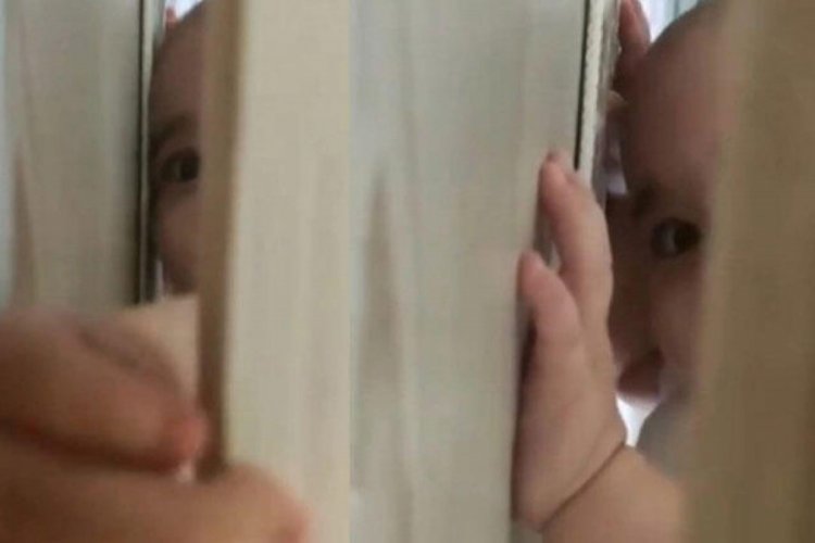 Korona testi pozitif çıkan baba ile küçük kızının duygusal anları