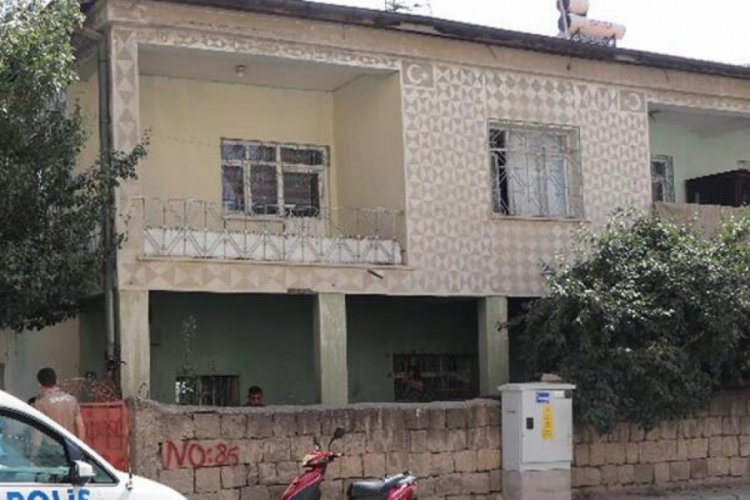 5 aylık hamile eşini karnından bıçakladı