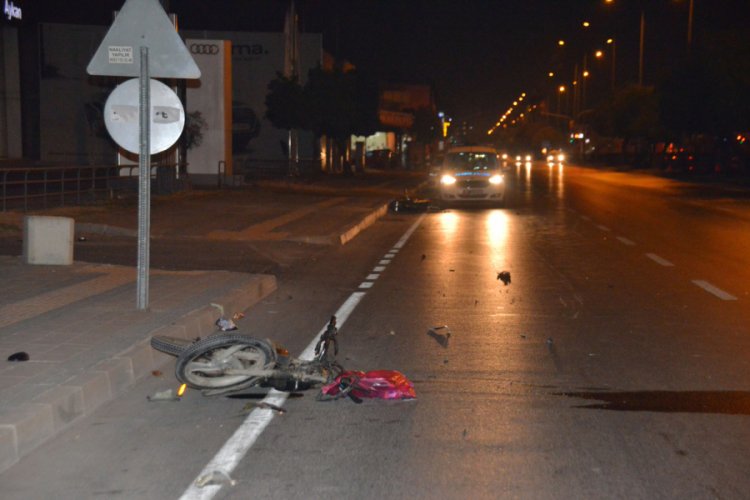 İki motosiklet çarpıştı: 3 yaralı