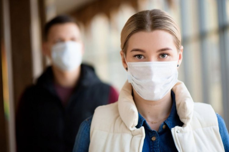 Alman virolog: Maskelerden bu kadar çabuk kurtulamayacağız