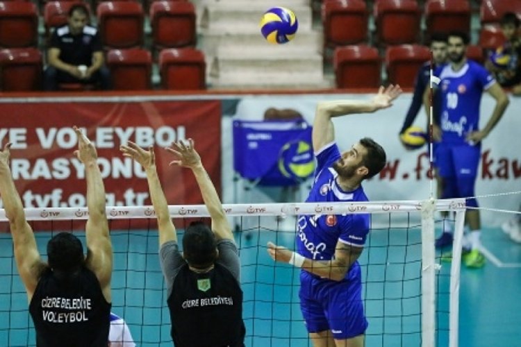 Halkbank sezonun ilk deplasmanına Bursa'da çıkacak