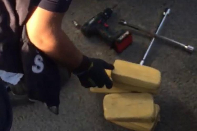 Emekli polisin aracında 61 kilo eroin ele geçirildi