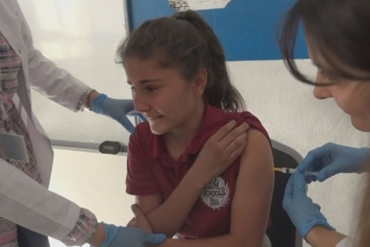 Milyonlarca çocuk okulda değil aile hekimliklerinde aşı olacak
