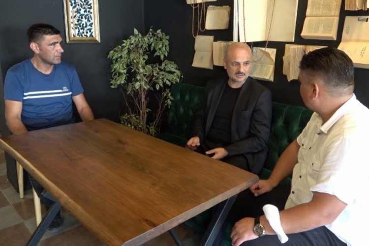 Cumhurbaşkanına hakaret eden gazeteye Osmanlı marşı dinlettiler