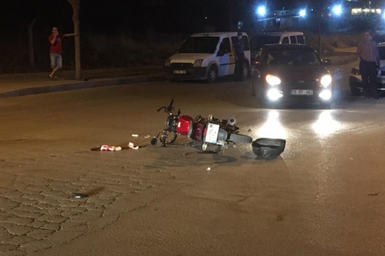 Denizli'de kask takmayan motosiklet sürücüsü ölümden döndü