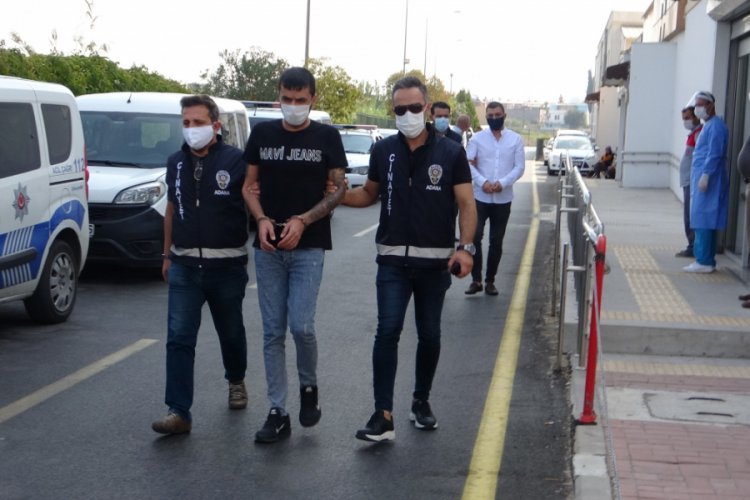 Adres sormak istedikleri vatandaşı vurdular