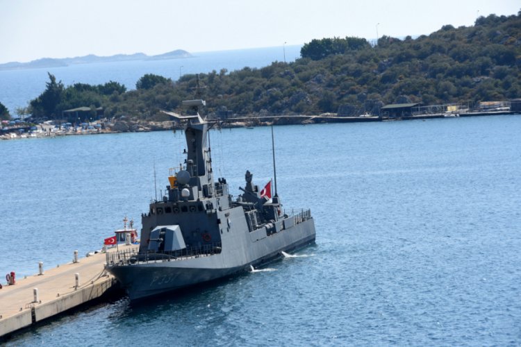 Türk hücumbotunun Kaş'taki bekleyişi sürüyor