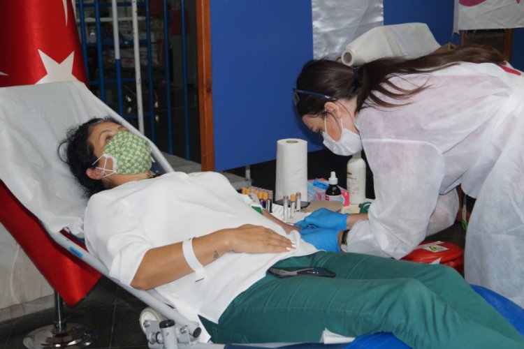 Bursa Uluslararası Tekstil ve Ticaret Merkezi sakinlerinden kan bağışı desteği