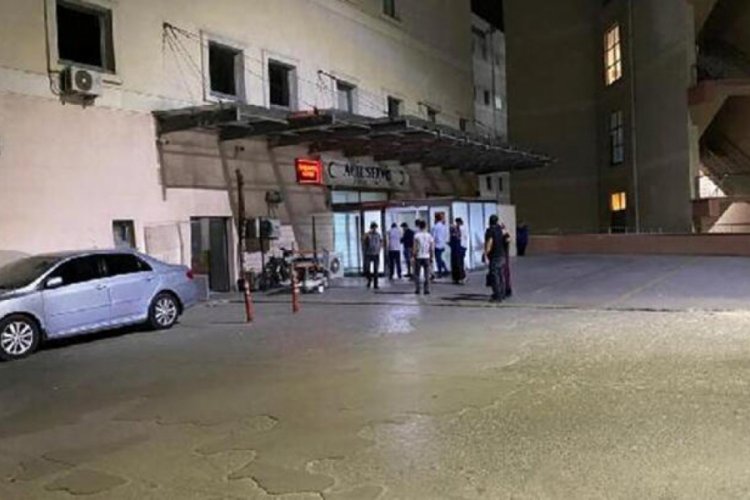 Hasta ve yakınları sağlık memuruna saldırdı