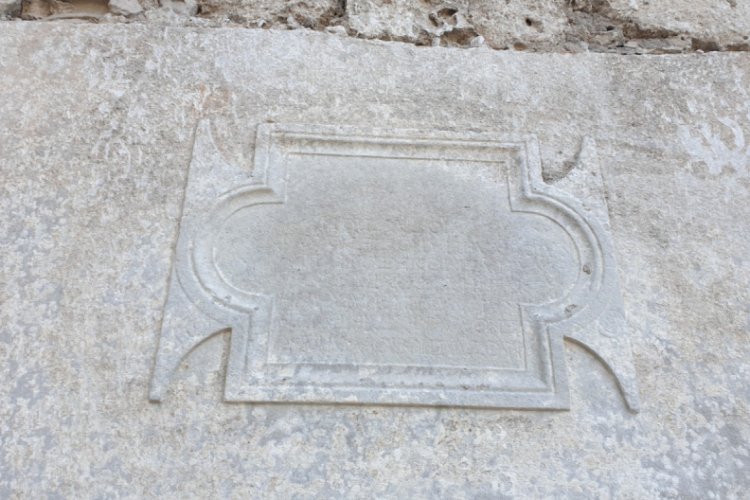Tarihi Sinop Cezaevi'nden Roma dönemi kitabeleri çıktı