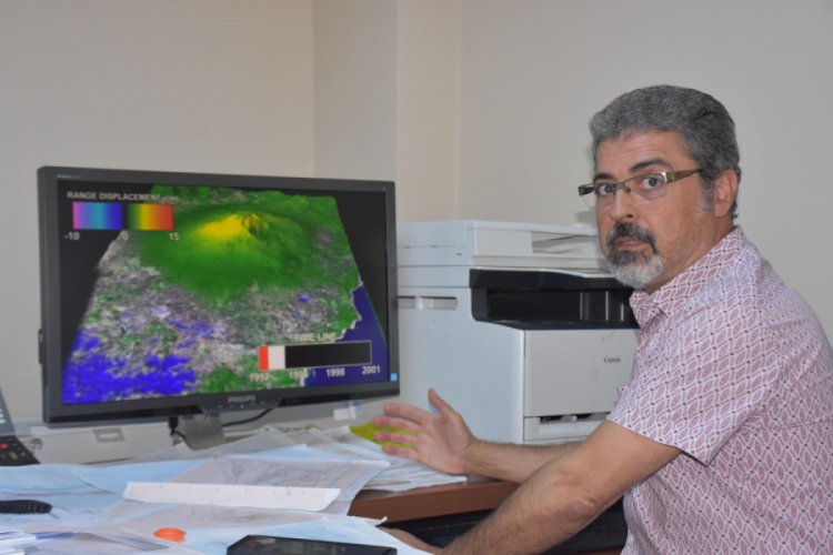 'Tuz Gölü fayındaki depremler büyük bir depremin habercisi olabilir'