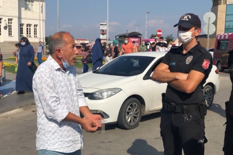 Trafik cezasına sinirlenen eski milletvekilinden polise hakaret