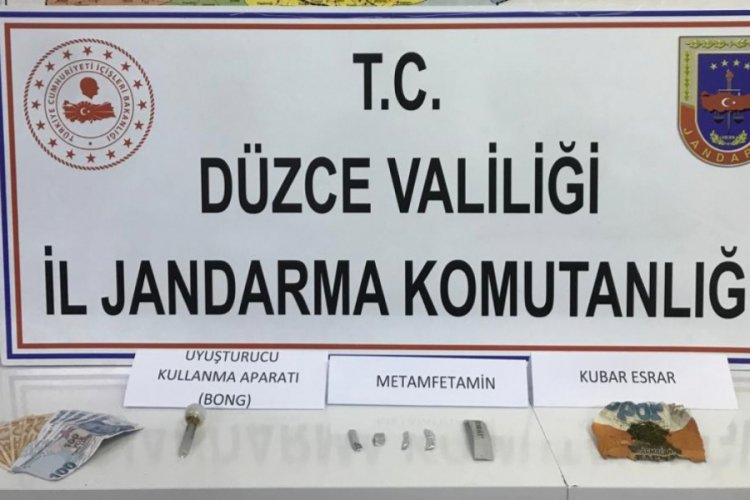 Zehir taciri suçüstü yakalandı
