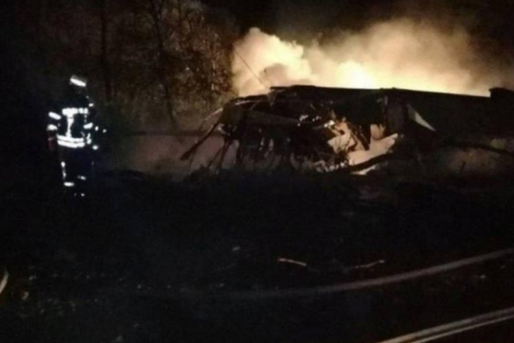 Ukrayna'da askeri uçak düştü