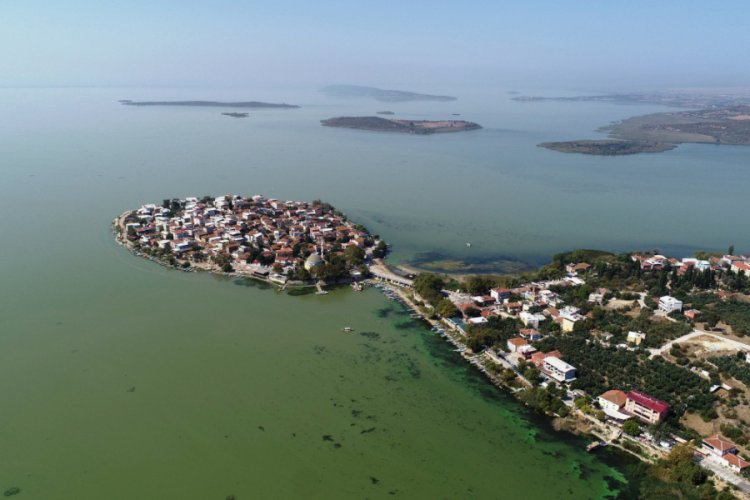 Avrupa'nın en güzel 30 kasabası arasına giren Bursa Gölyazı havadan görüntülendi