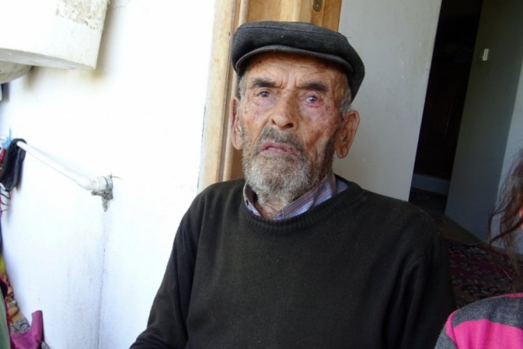 Acı haber! Oğlunun cenazesine yırtık lastik ayakkabılarıyla katılmıştı...