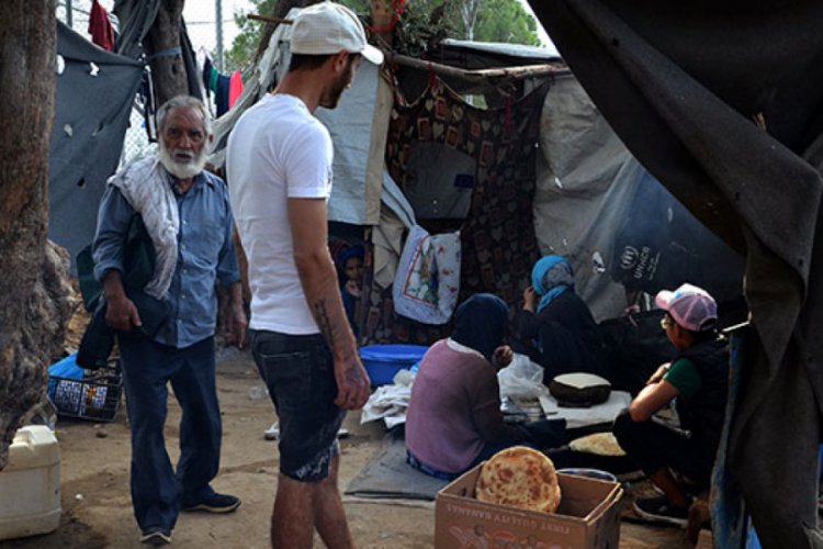 Yunanistan'da Covid-19 nedeni ile bir sığınmacı hayatını kaybetti