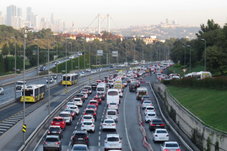 İstanbul'da kademeli mesai başladı