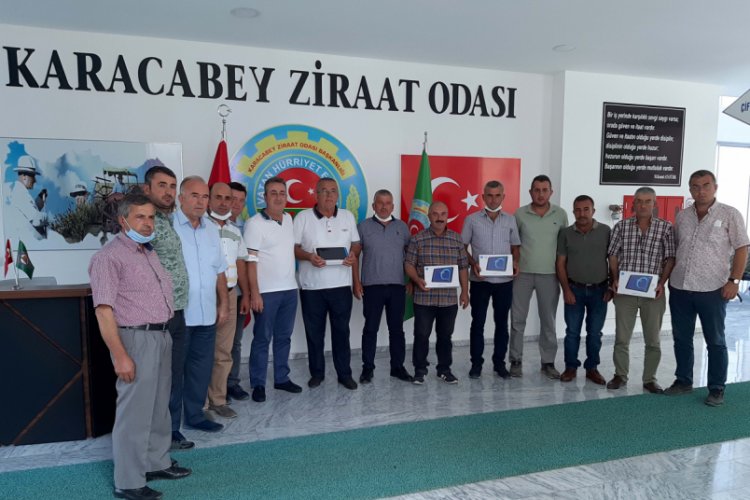 Bursa'da çiftçi ailelerin çocuklarına tablet bilgisayar hediye edecek