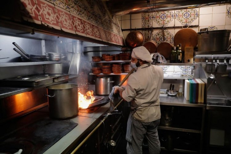 Dünyanın en eski restoranı 'Botin' can çekişiyor