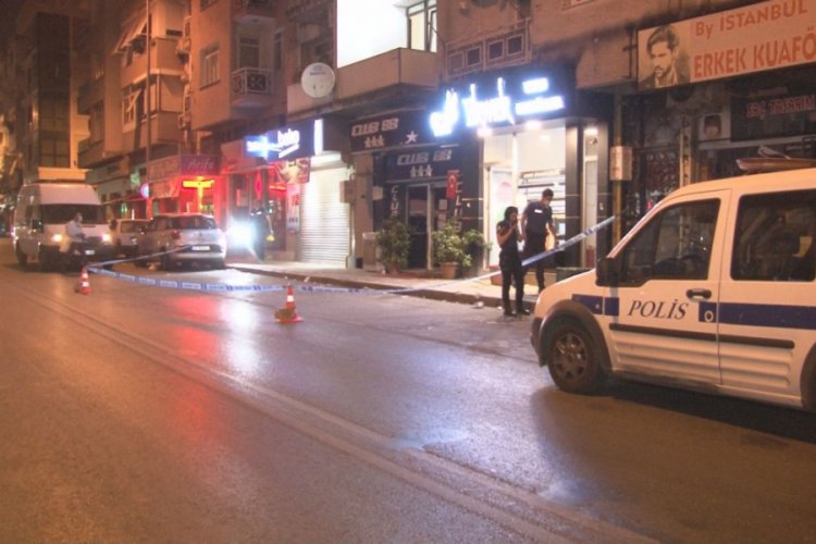 Silahlı saldırıdan kaçan kişiler fırına sığındı