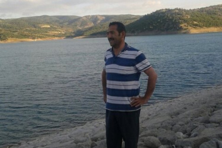Öğrencilerine ders anlatmak için çıktığı tepede, kalp krizinden öldü