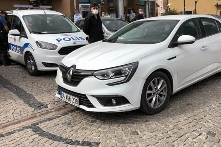 Bankada sıra beklerken 60 bin lirasını çaldırdı