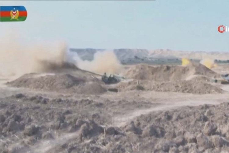 Azerbaycan ordusunun imha ettiği zırhlı araç sayısı 30'a yaklaştı