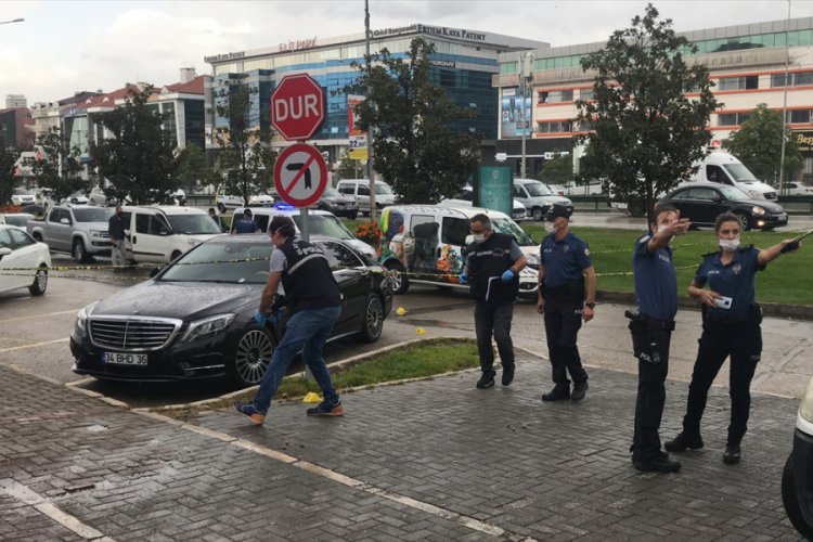 Bursa'da silahlı vurup kaçtı