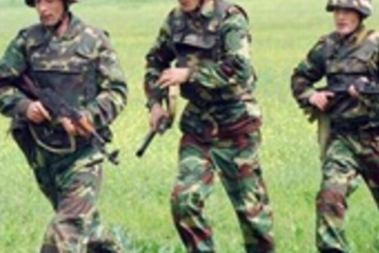 Ermenistan askeri cephede ağladı