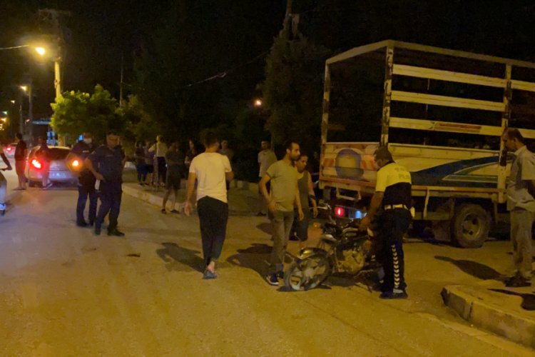 Pikap ile motosiklet çarpıştı: 1 yaralı