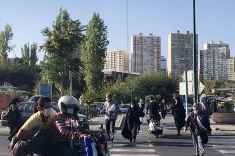 İran'da Kovid-19'daki artış nedeniyle hastanelerde yer kalmadı