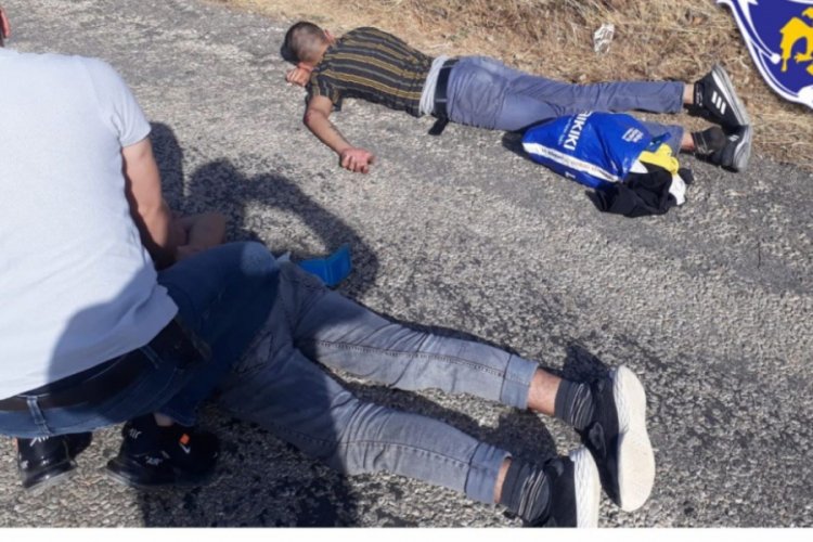 Motosiklet hırsızları kaza yapınca yakalandı