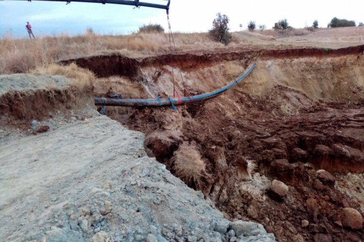 Dehşete düşüren görüntü: Dev çukur oluştu