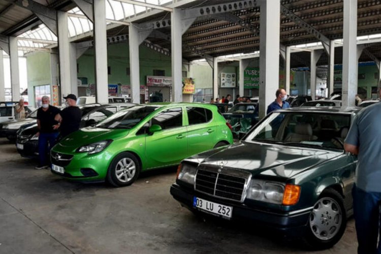 25 yaşındaki araca 60 bin lira! İkinci elde fiyatlar yükseliyor...