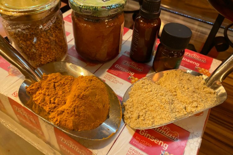 Bursa'da koronavirüsten korunmanın doğal yolu aktarlarda (ÖZEL HABER)