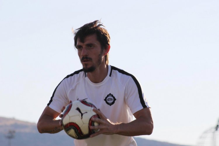 Altay'da Ergin Keleş ve Putsila yol ayrımında