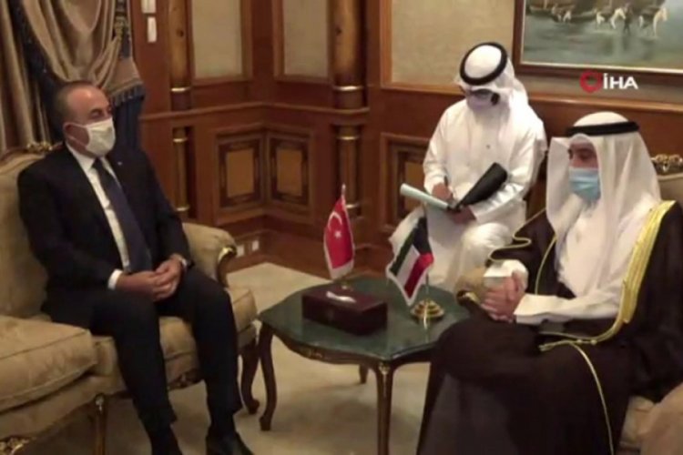 Bakan Çavuşoğlu'ndan Kuveyt'e taziye ziyareti